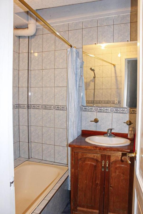Mayra'S Apartments And Spanish School بانيوس المظهر الخارجي الصورة