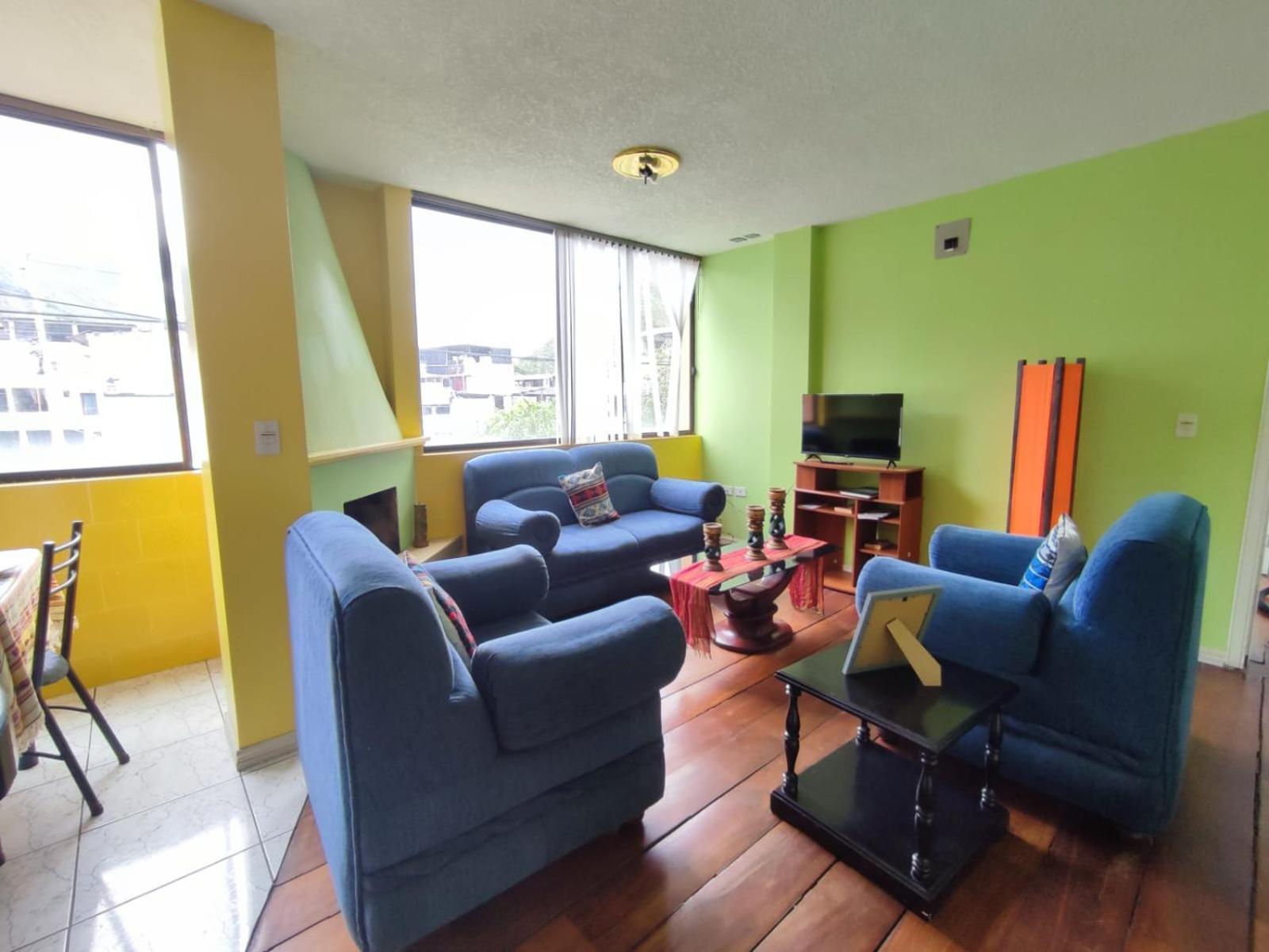 Mayra'S Apartments And Spanish School بانيوس المظهر الخارجي الصورة