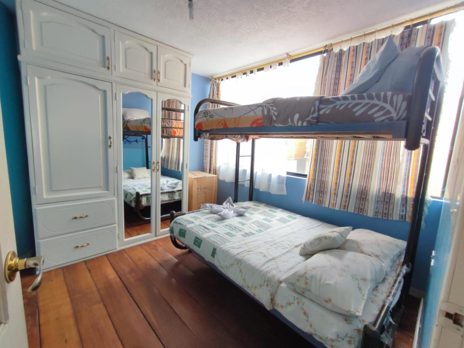 Mayra'S Apartments And Spanish School بانيوس المظهر الخارجي الصورة