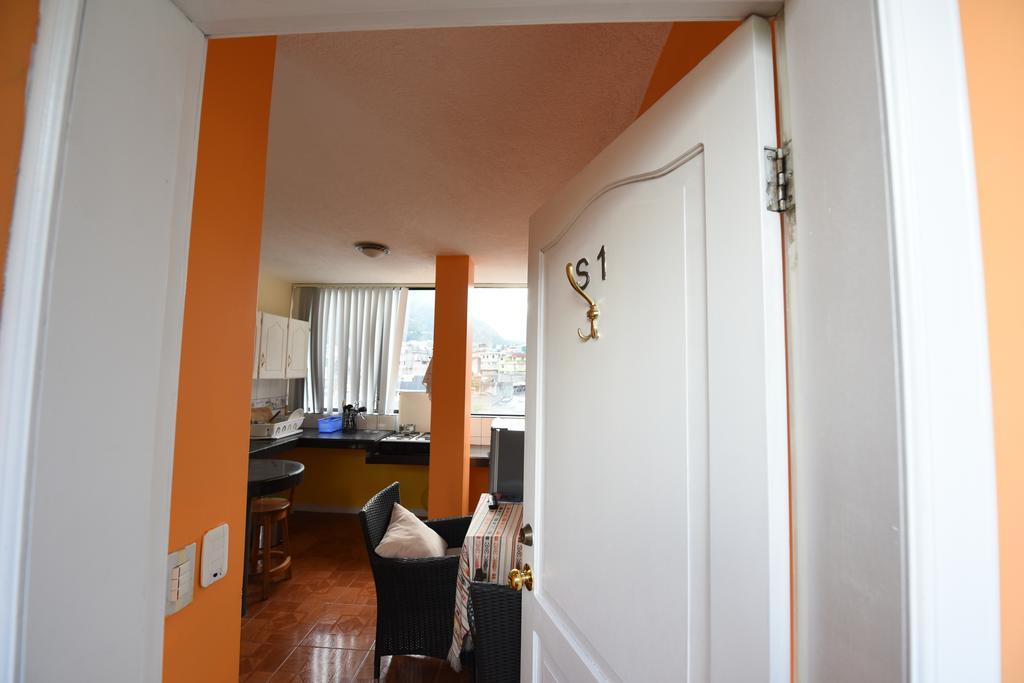 Mayra'S Apartments And Spanish School بانيوس الغرفة الصورة