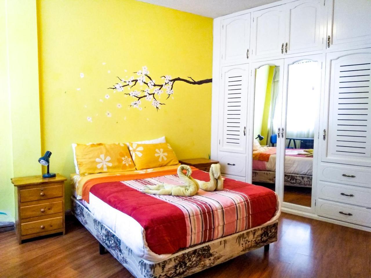 Mayra'S Apartments And Spanish School بانيوس المظهر الخارجي الصورة